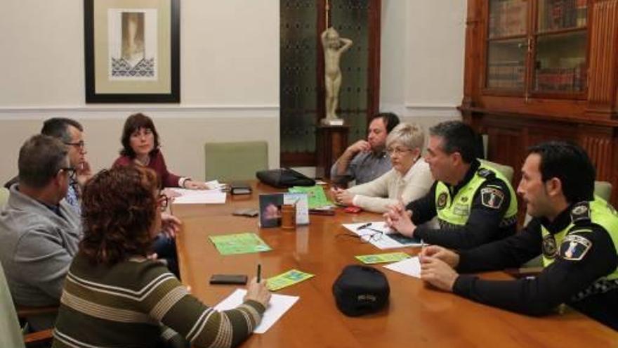 Alumnos de los colegios de Sueca participan en  el diseño de rutas seguras para ir a pie a clase