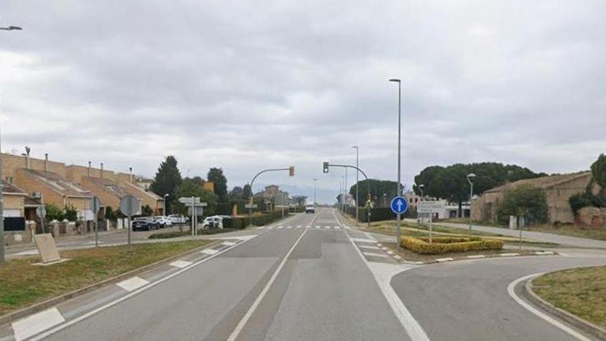 Una dona de 75 anys resulta ferida en ser atropellada per un cotxe a Sils
