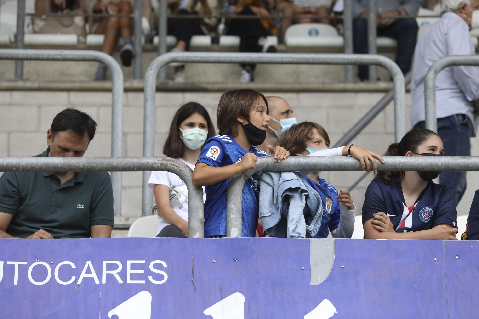 Las imágenes del partido del Oviedo contra el Avilés