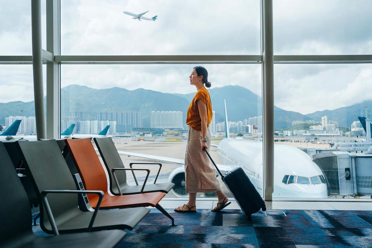 Archivo - Turista en el aeropuerto