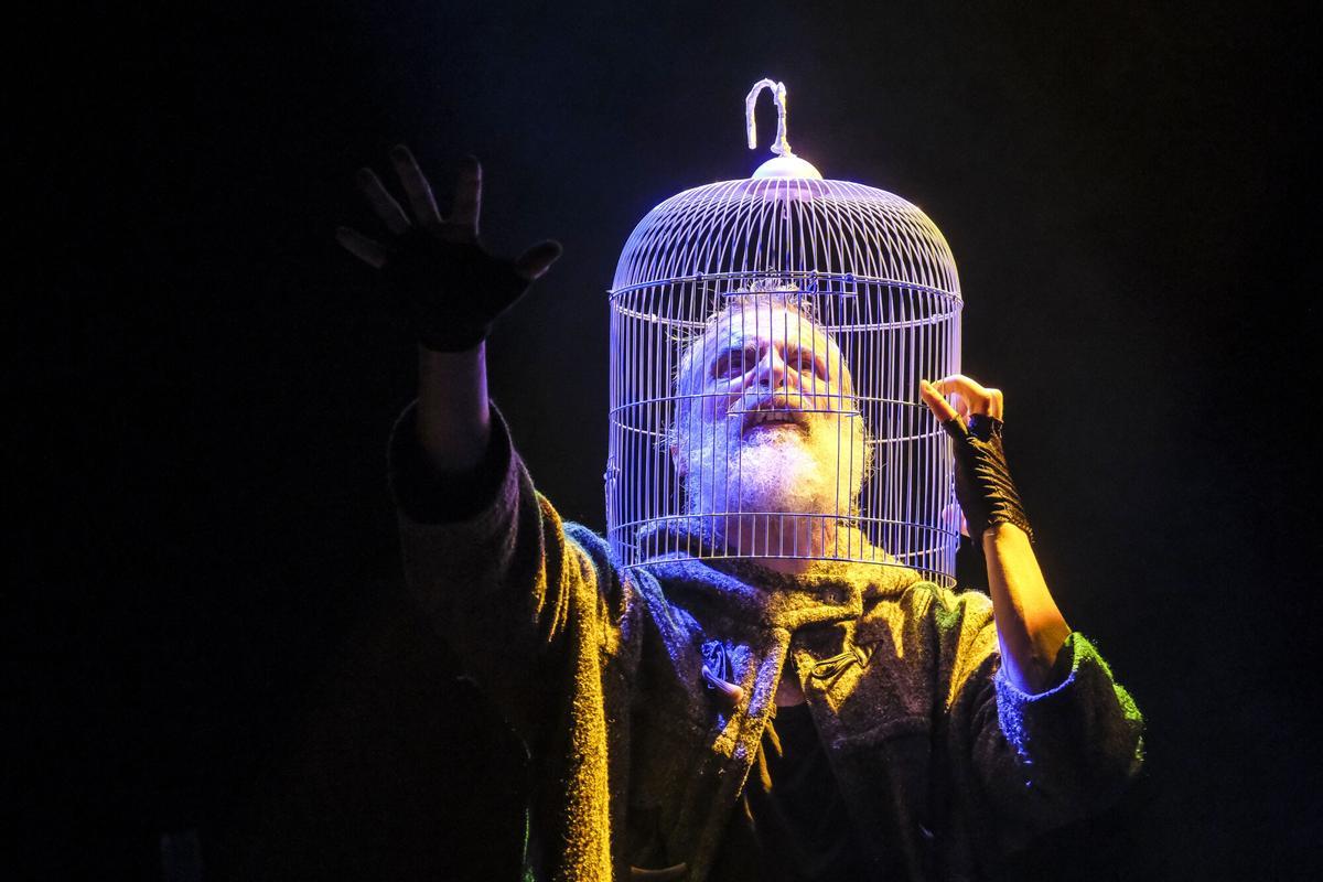 Obra de teatro en el Centro Cultural Guayres
