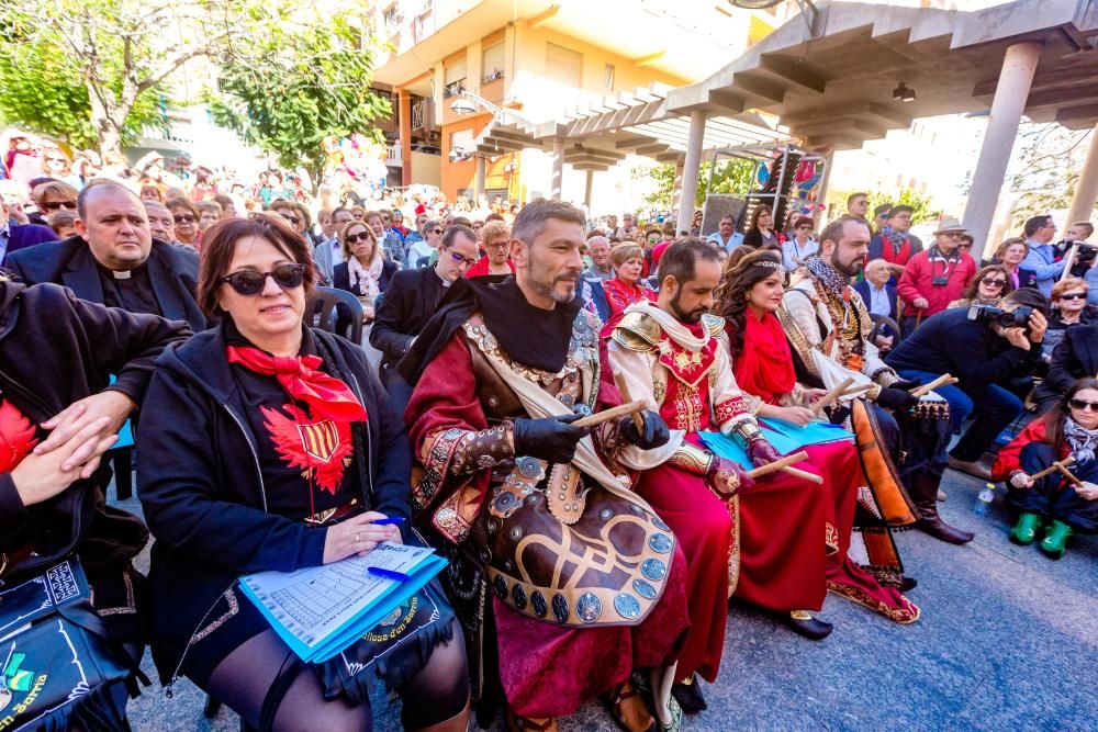 Callosa d'en Sarrià vivesu tradicional Baile Moro