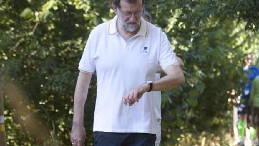 Rajoy, en una de les seves caminades a Pontevedra.