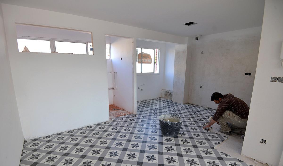 Trabajos de reforma en una cocina (archivo)