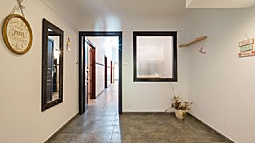 239.500 € Venta de piso en Vegueta (Las Palmas G. Canaria) 124 m2, 3 habitaciones, 1 baño, 1.931 €/m2...