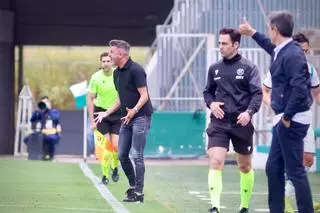 Iván Ania, tras la victoria ante el Granada: "Nos llevamos tres puntos que nos mantienen vivos"