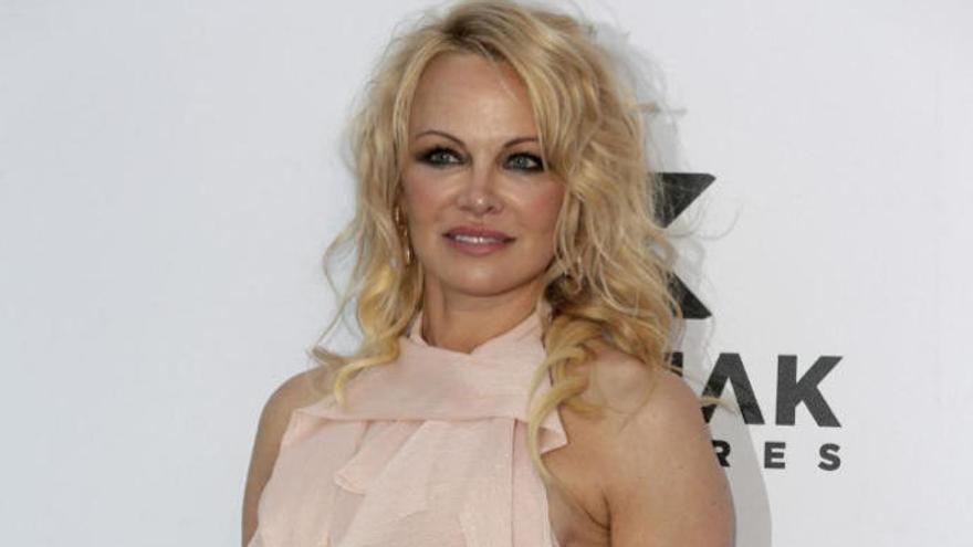 Pamela Anderson se separa doce días después de casarse