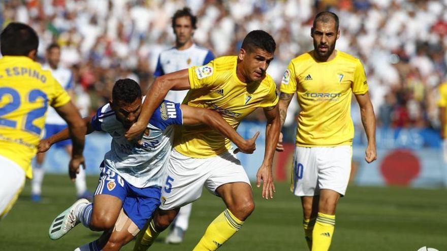 El Cádiz se impuso por 0-2 el domingo en La Romareda.