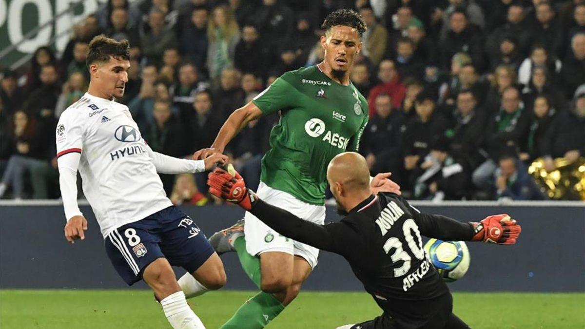 Aouar la tuvo en sus botas al filo del final