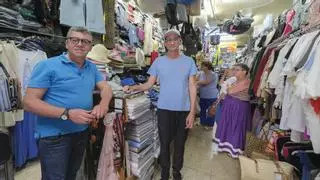 La tienda de Pepe 'el árabe' cumple 50 años sin perder la amabilidad y los 'fiaos'