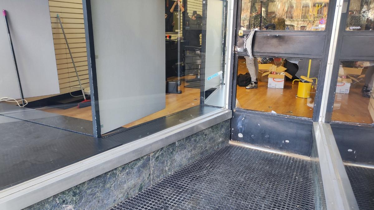 Un transeúnte dio parte a la Policía Local del suceso alrededor de las ocho de la mañana.