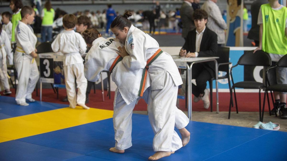 El Trofeo Miguelito planta cara al 'bullying': «El judo potencia ciertos valores que ayudan a lidiar con el acoso escolar»