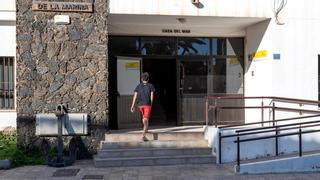 Canarias pide a Puertos del Estado un espacio en Los Mármoles para atender a los menores migrantes en Lanzarote