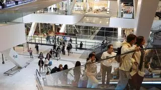 Así viajan los vigueses: Para irse Peinador, para volver Urzáiz