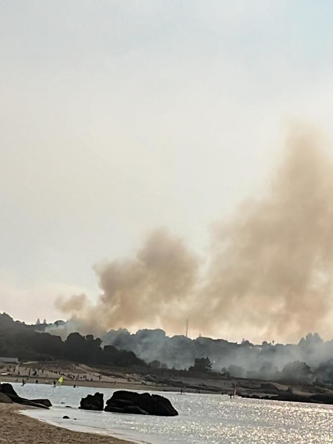 El incendio declarado esta tarde en Piñeirón.