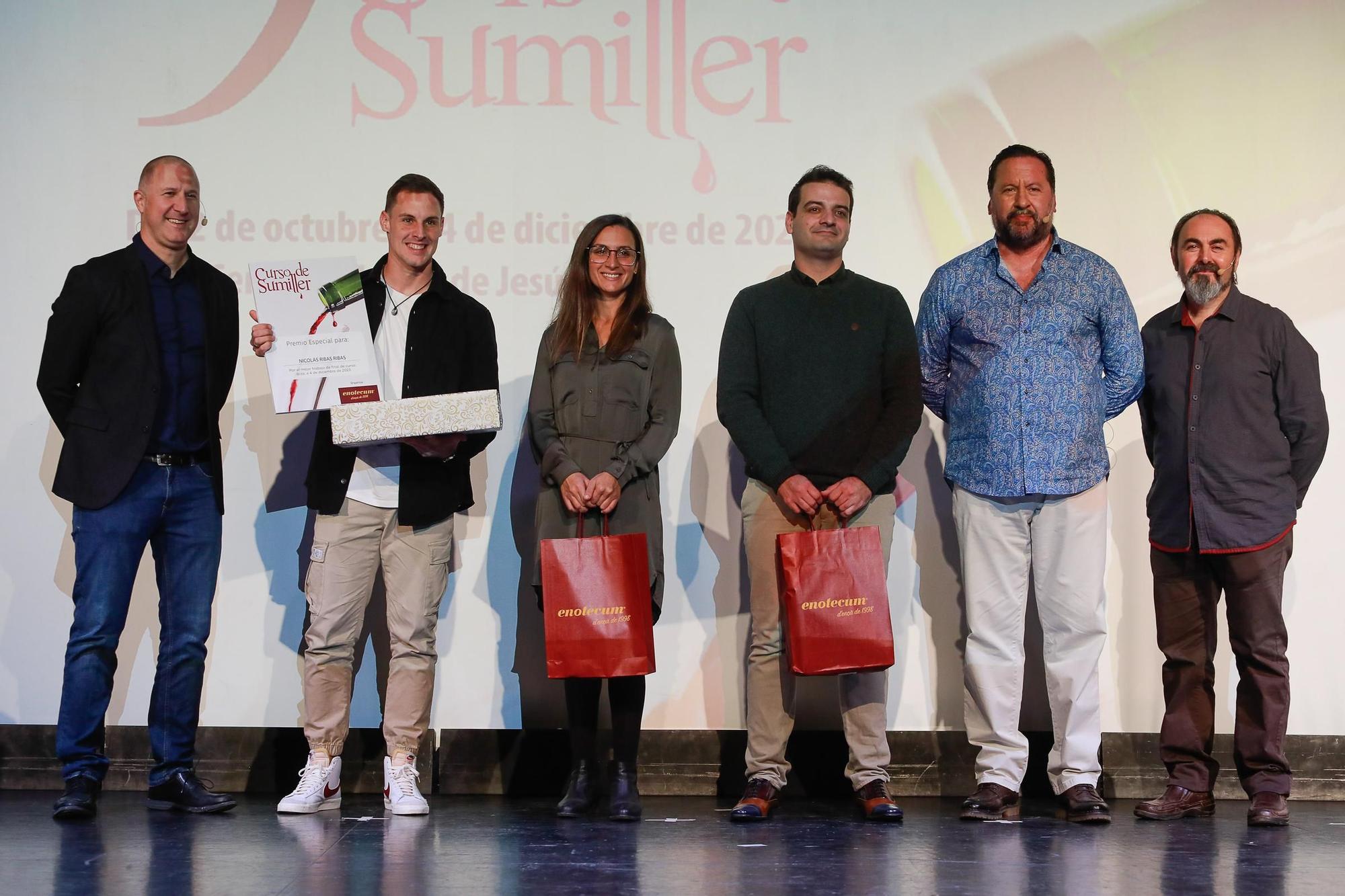 Así fue la entrega de diplomas de los Cursos de Sumiller 2023 de Enotecum