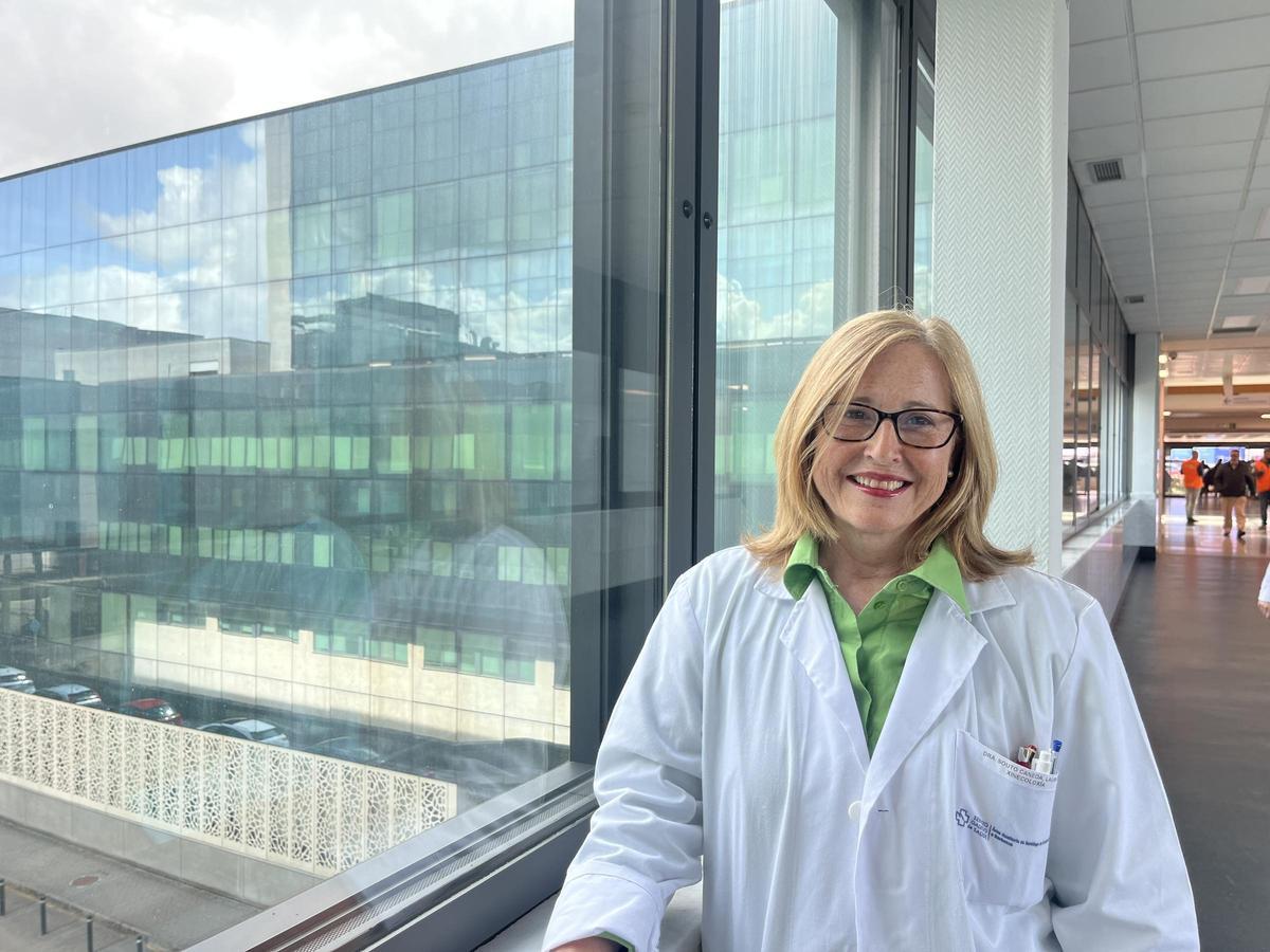 Laura Souto, jefa del Servicio de Ginecología y Obstetricia del CHUS, en el Clínico de Santiago.
