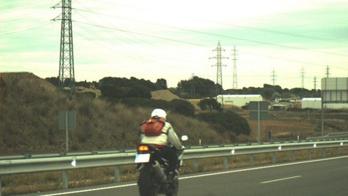 El motorista circulaba a 178 km/h por un tramo de la B-40 dentro el término municipal de Terrassa.