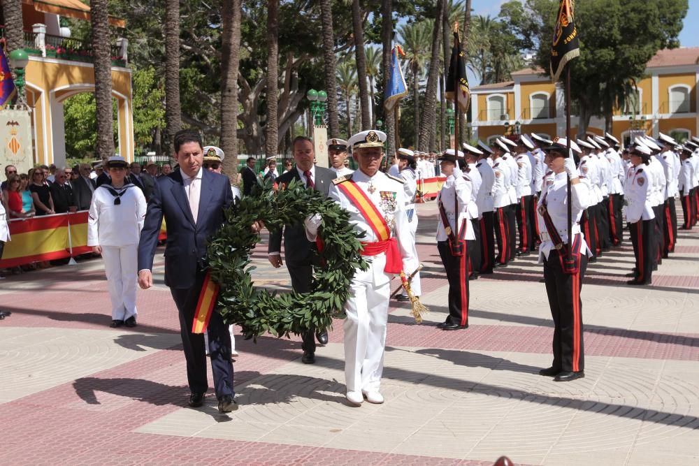 La Armada rinde homenaje a los que dieron su vida por España en el día de la Virgen del Carmen