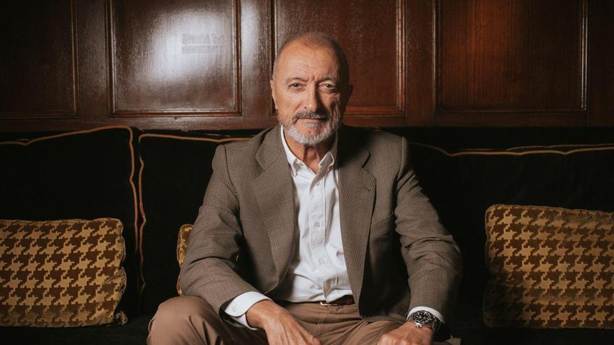 Arturo Pérez-Reverte viaja al México de Pancho Villa en &#039;Revolución&#039;, su nueva novela: “Sé cómo suena un combate”