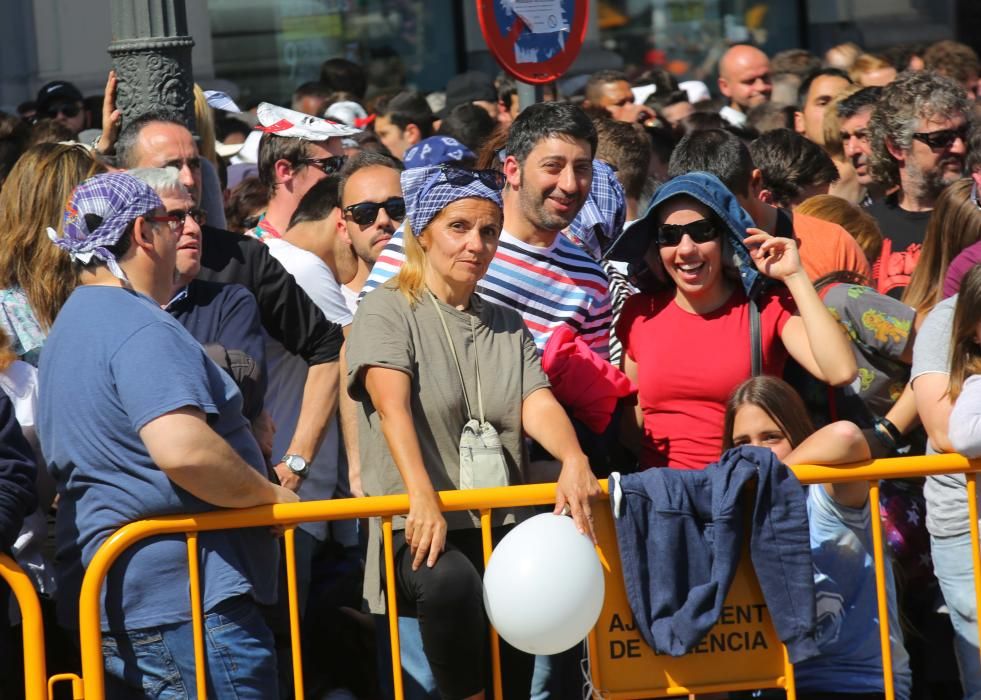 Búscate en la mascletà del 18 de marzo