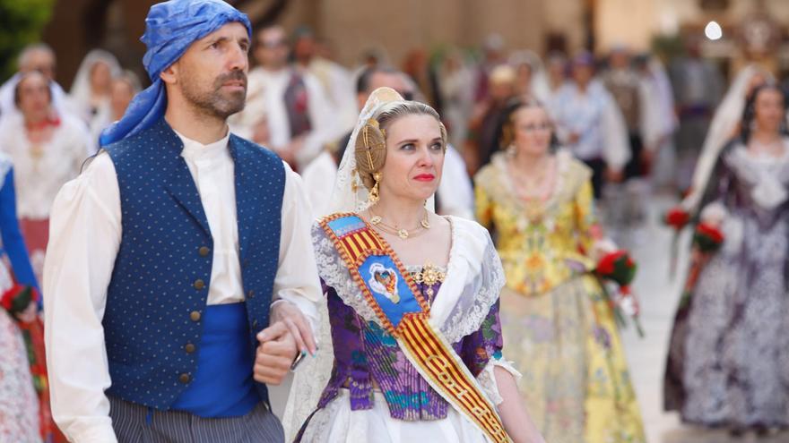 Fotos ofrenda Fallas Valencia: Todas las fotos de la ofrenda a la Virgen  por la calle Paz y San Vicente