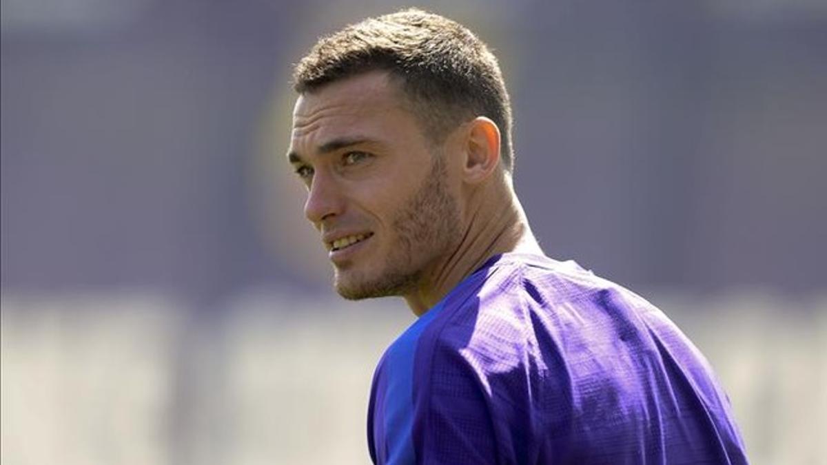 Vermaelen va a luchar por un puesto en el Barça