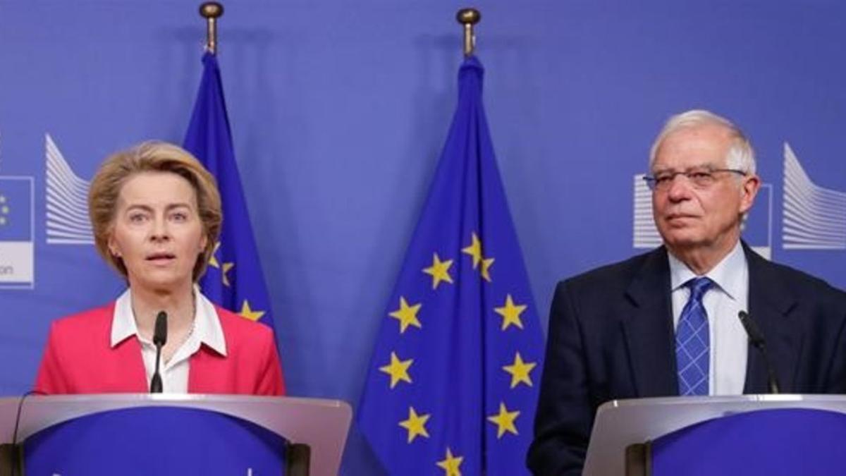 La presidenta de la Comisión Europea, Ursula von der Leyen, y el jefe de la diplomacia europea, Josep Borrell, en Bruselas.