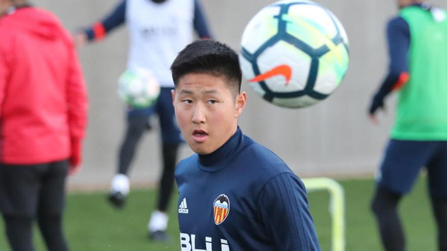 Marcelino vuelve a contar con Kangin Lee