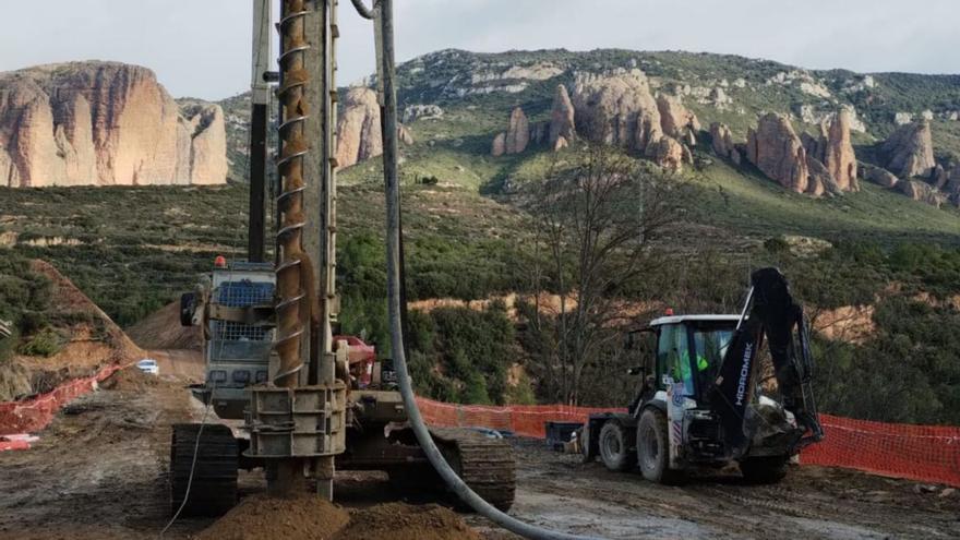 Trabajos del Administrador de Infraestructuras Ferroviarias en Riglos.  | ADIF