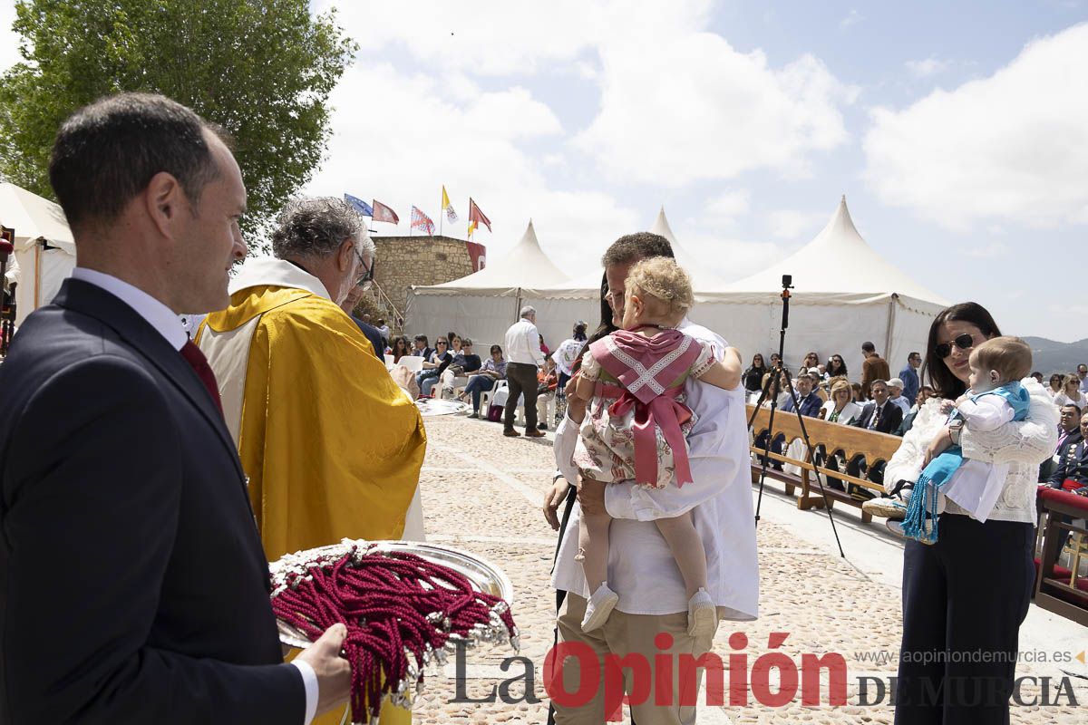 Fiestas de Caravaca | Imposición de cruces a los nuevos hermanos cofrades de la Vera Cruz