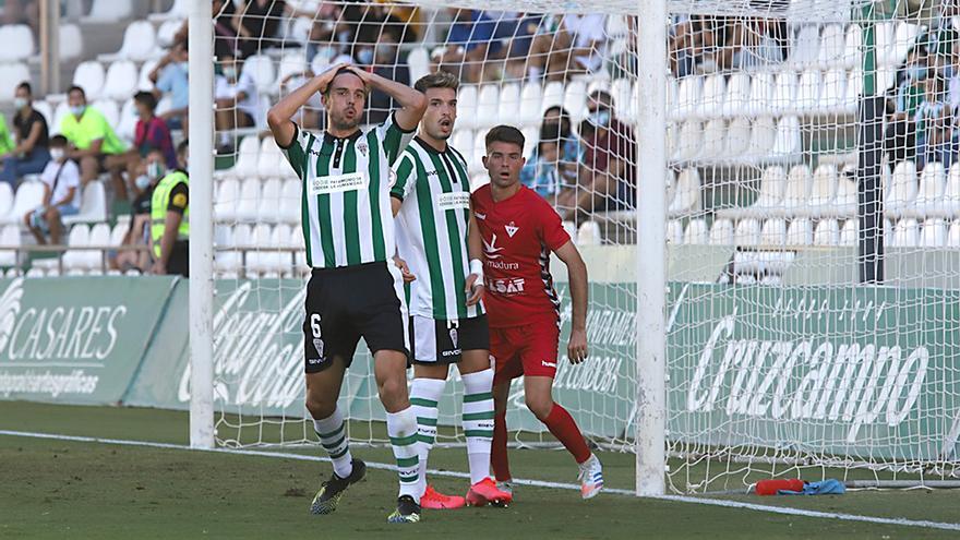 Las imágenes del Córdoba CF-Don Benito