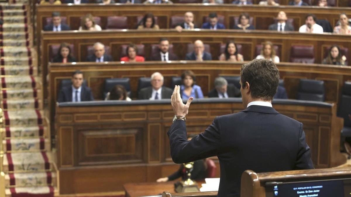 Pablo Casado durante la sesión de control al Gobierno.