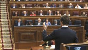 Pablo Casado, este miércoles en el Congreso, durante su cara a cara con el presidente del Gobierno, Pedro Sánchez.