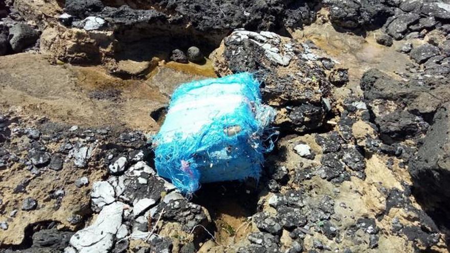 Hallado un fardo de hachís en la costa de Fuerteventura