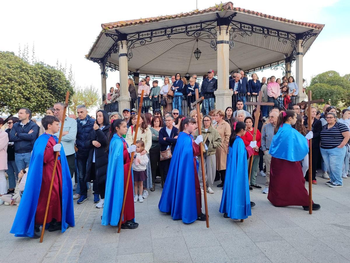 La solemne y espectacular procesión de la Santa Cena, en el Jueves Santo de Cangas