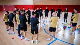 El Barça, confianza total en Tino Pérez... ¿hasta final de temporada?