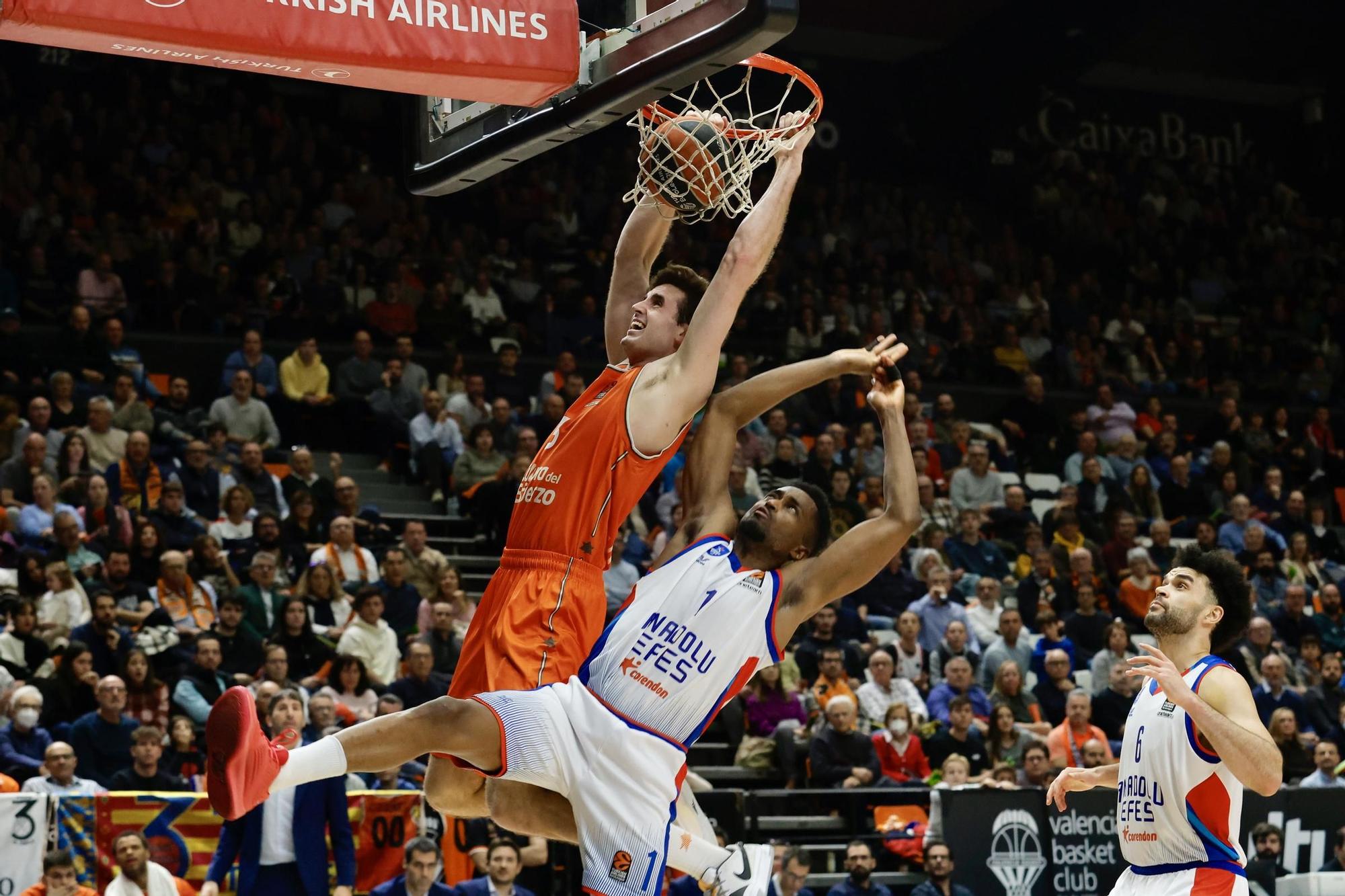 Valencia Basket - Anadolu Efes en imágenes