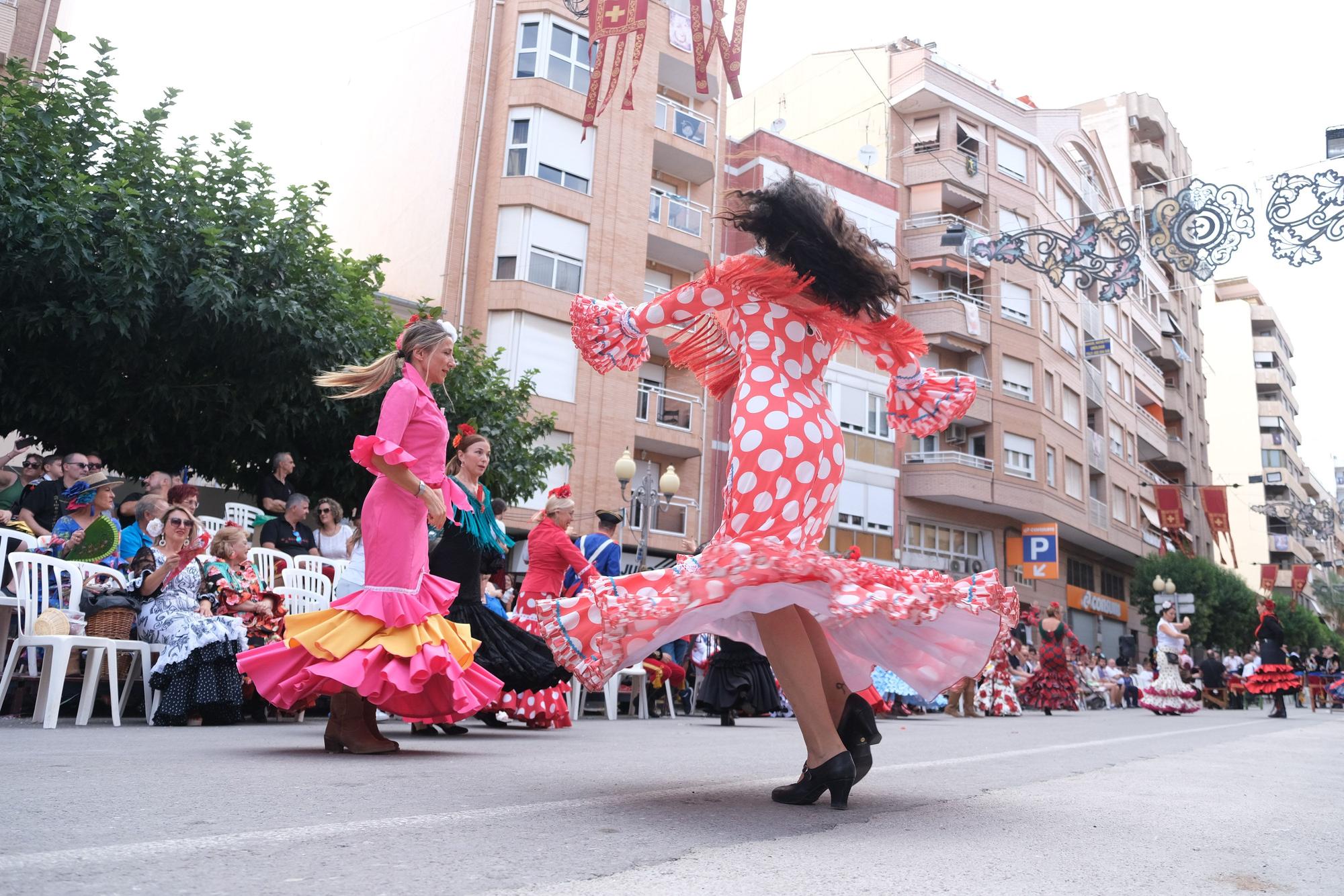 Así ha sido el tradicional Contrabando de la comparsa de Andaluces en los Moros y Cristianos de Villena