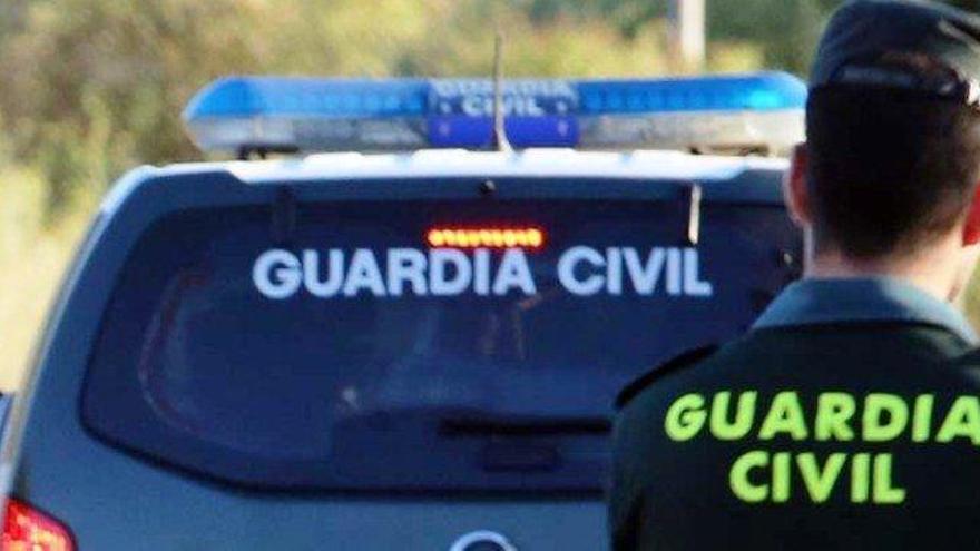 Expedientan a un guardia civil por pedir más medidas anticontagio en un cuartel de Cartagena