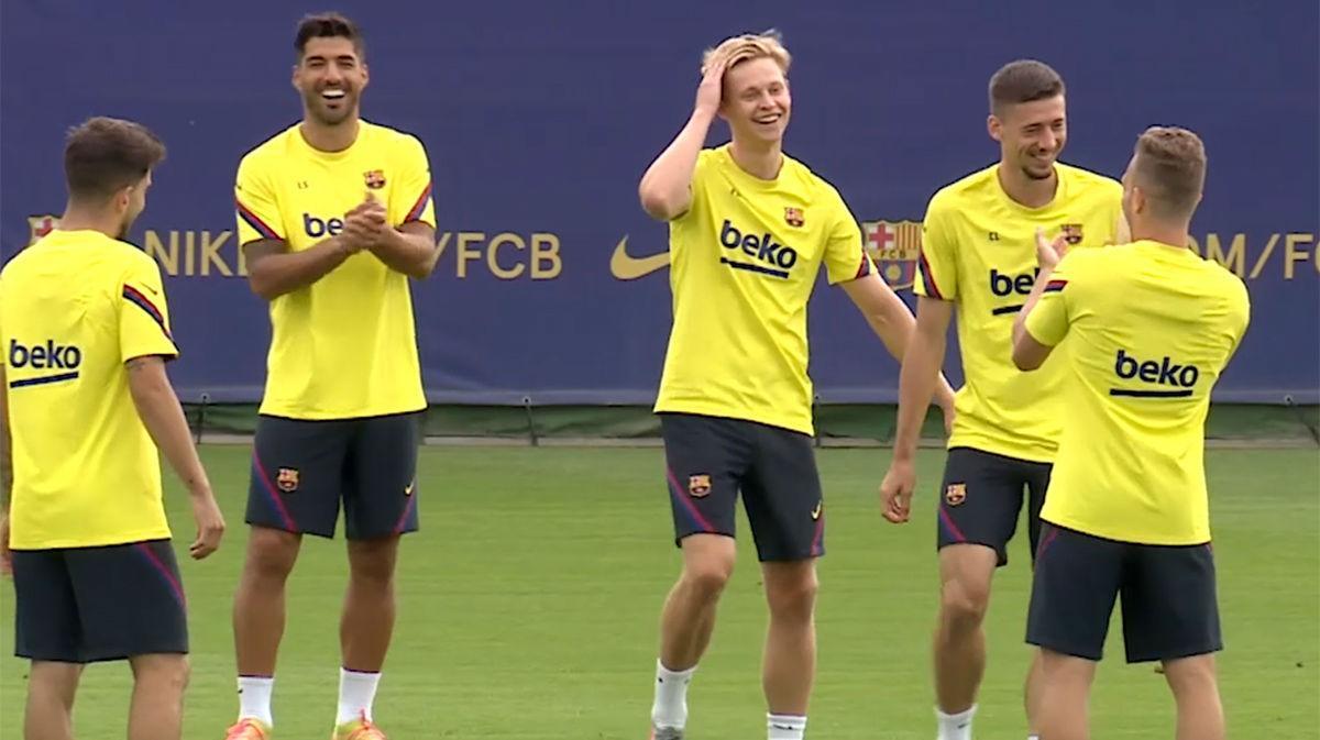 Buenas noticias para el Barça: De Jong vuelve a entrenar con el grupo