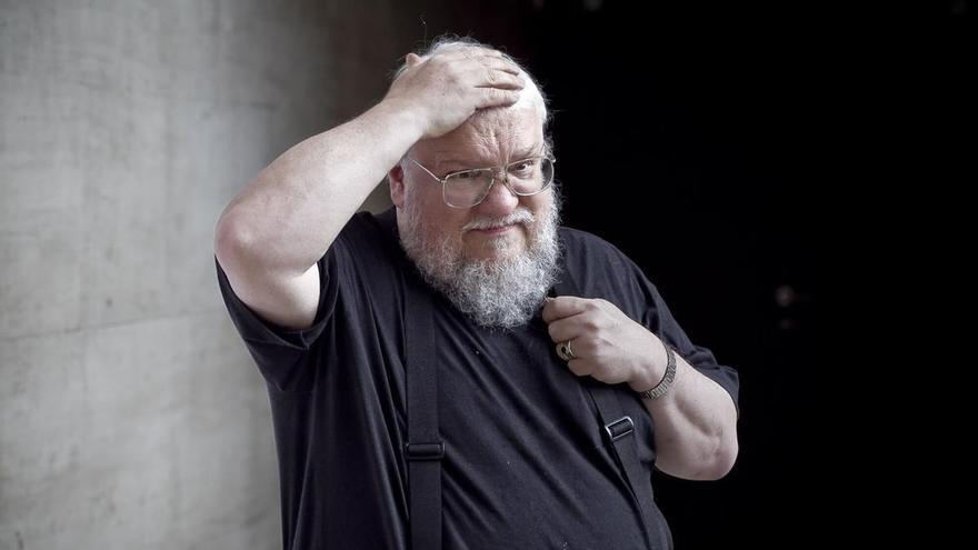 Escritores bloqueados y lectores enfurecidos: la maldición de las sagas de nunca acabar