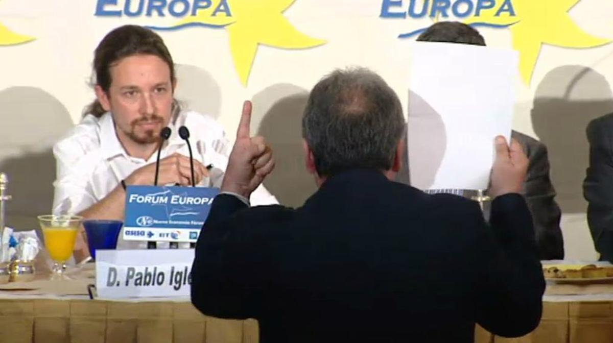 Un espontani increpa Pablo Iglesias