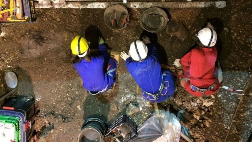 Trabajos de excavación en la Cueva del Ángel.