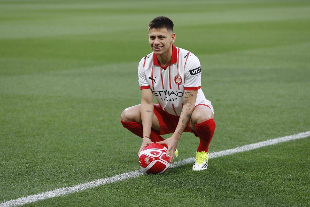 Les imatges de la presentació de Claudio Echeverri