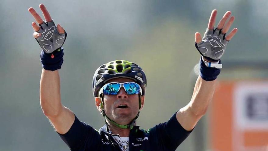Alejandro Valverde celebra su victoria este año en la Flecha Valona.