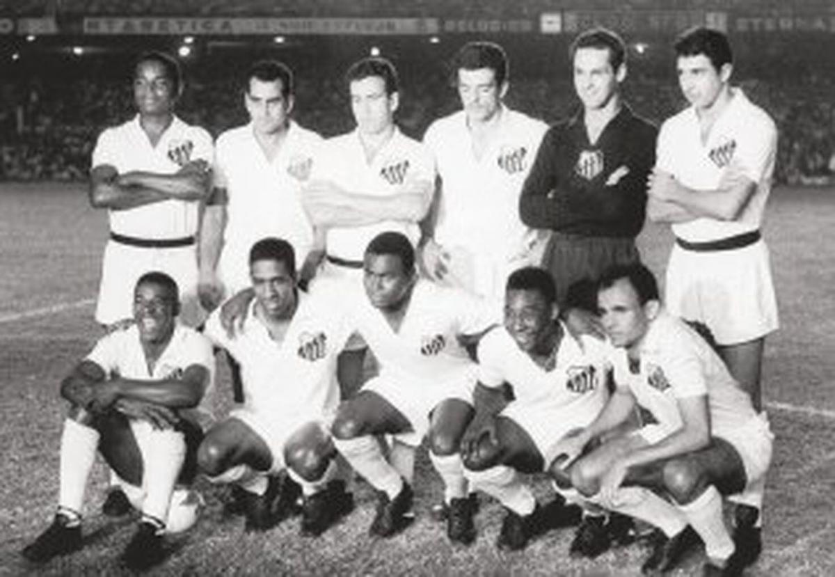 El once titular del Santos en la consecución de su primera Libertadores (1962)