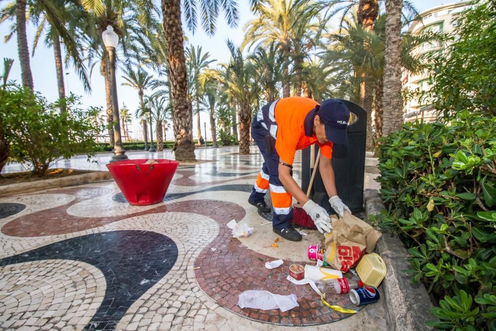 Equipos de la empresa UTE Alicante logran que la ciudad amanezca limpia en Hogueras.