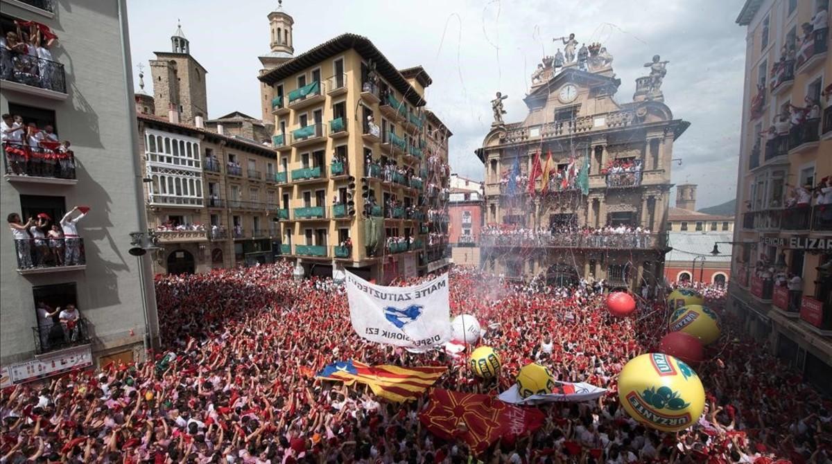 jgblanco39189440 participants hold red scarves as they celebrate the  chupina170706121802