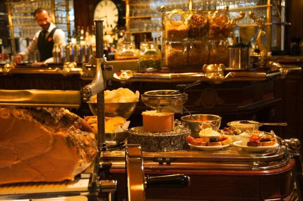 Les Grands Buffets de Narbona